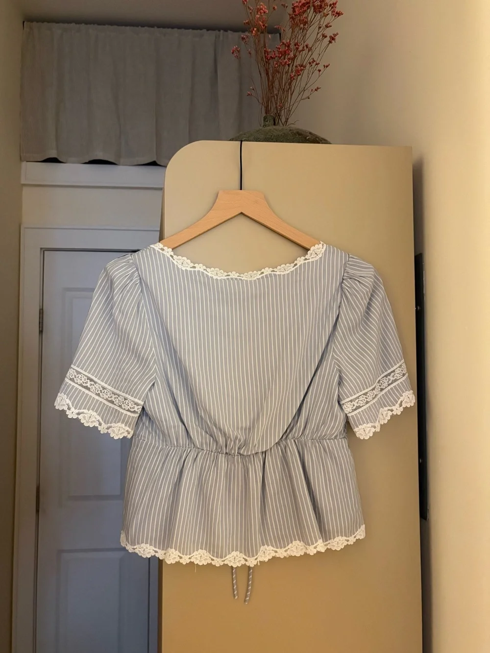 Reformation Margot Lace Trim Striped Cropped Blouse Top Blue White XS